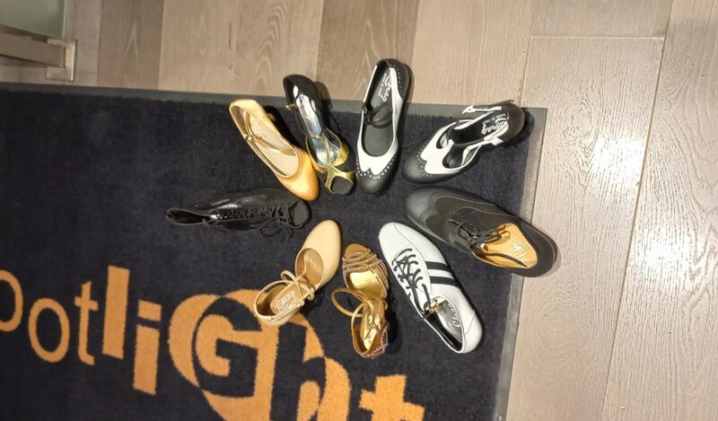 Footlightin tanssikenkävalikoima kasvaa ja kasvaa